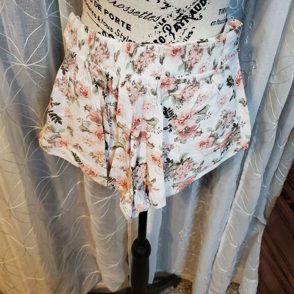 RUE 21 linen floral printed shorts sz xs - Picture 2 of 2